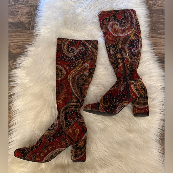 Diba 8M Red Metallic Paisley Fabric Velvet Knee High Designer Boots Y2K - Picture 2 of 15
